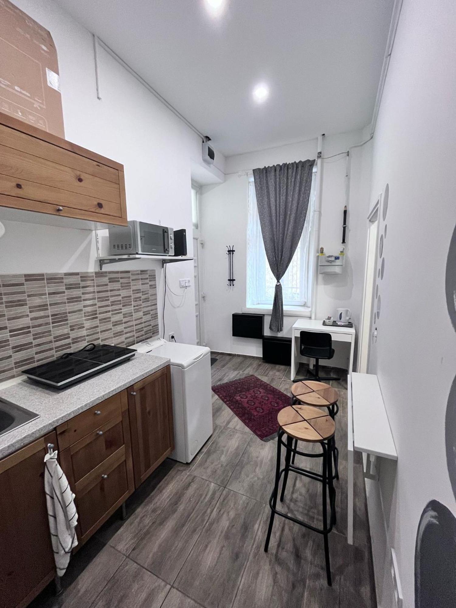 Apartment M&ns